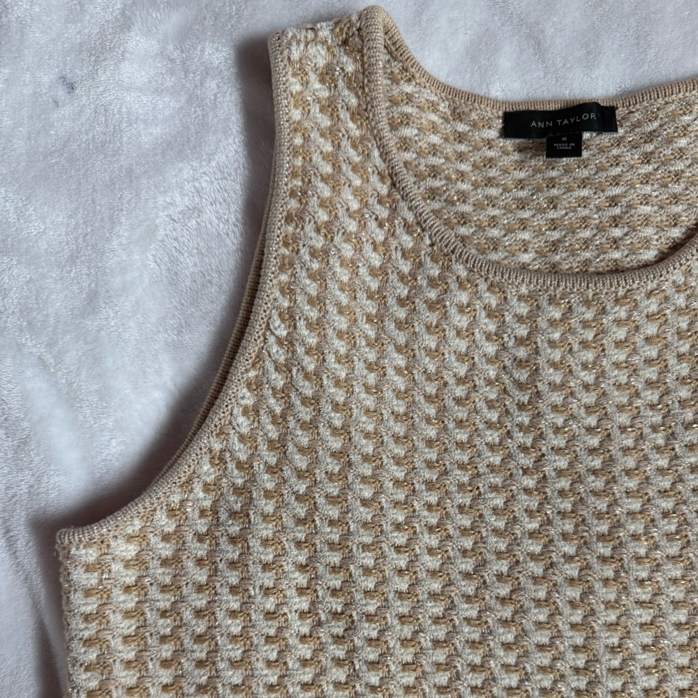 Ann Taylor Textured Knit Tank Top - Picture 3 of 8